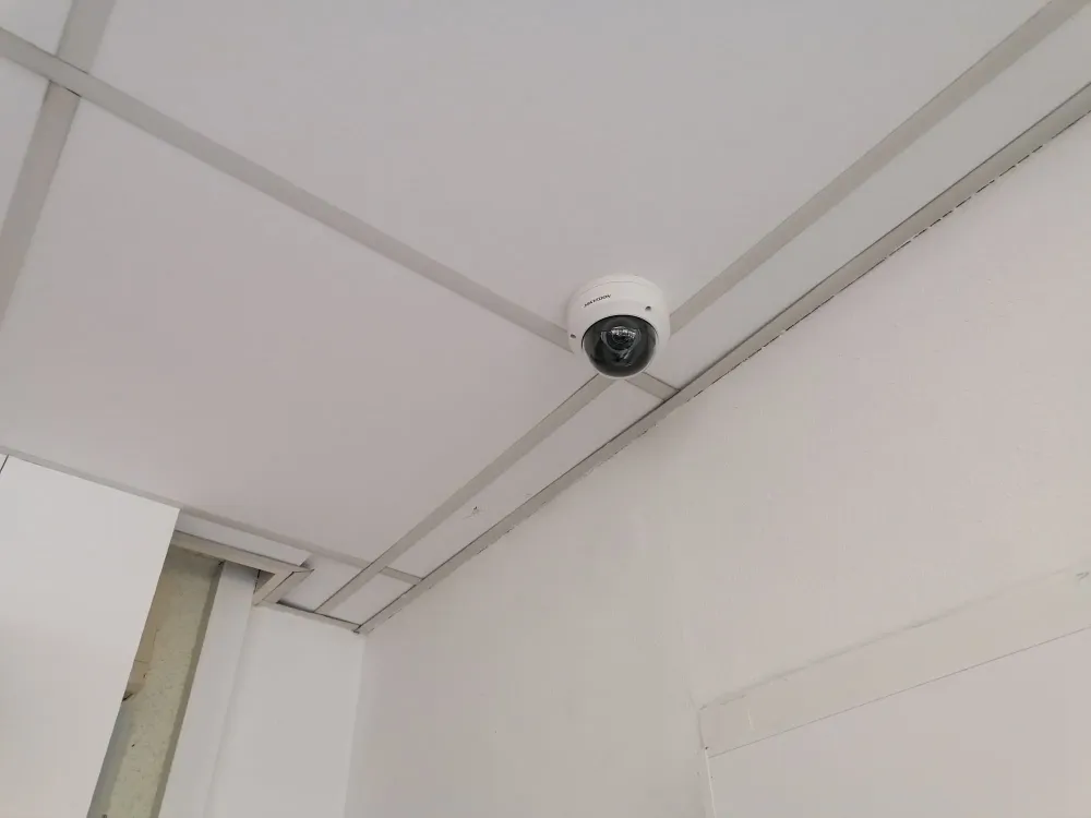 caméra plafondwebp