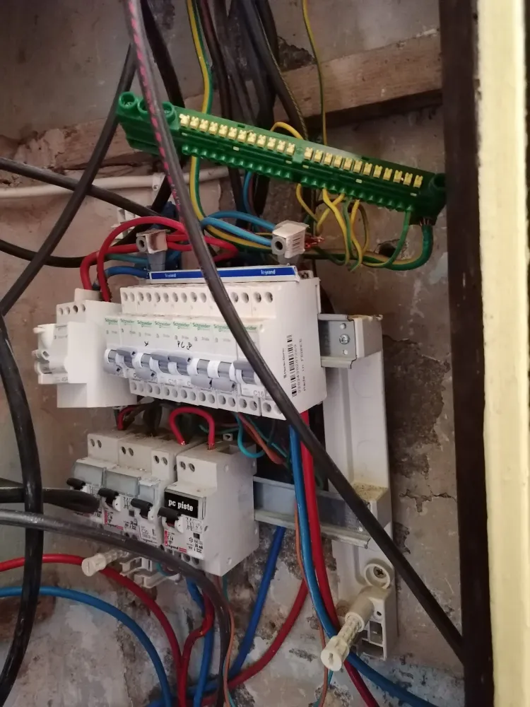 vieux tableau électriquewebp